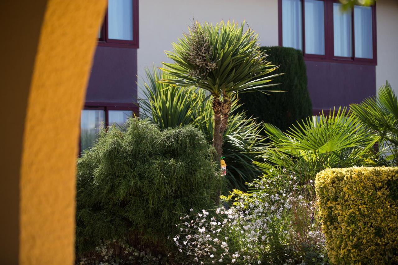 Logis Hotel Restaurant Solenca Nogaro Exterior photo