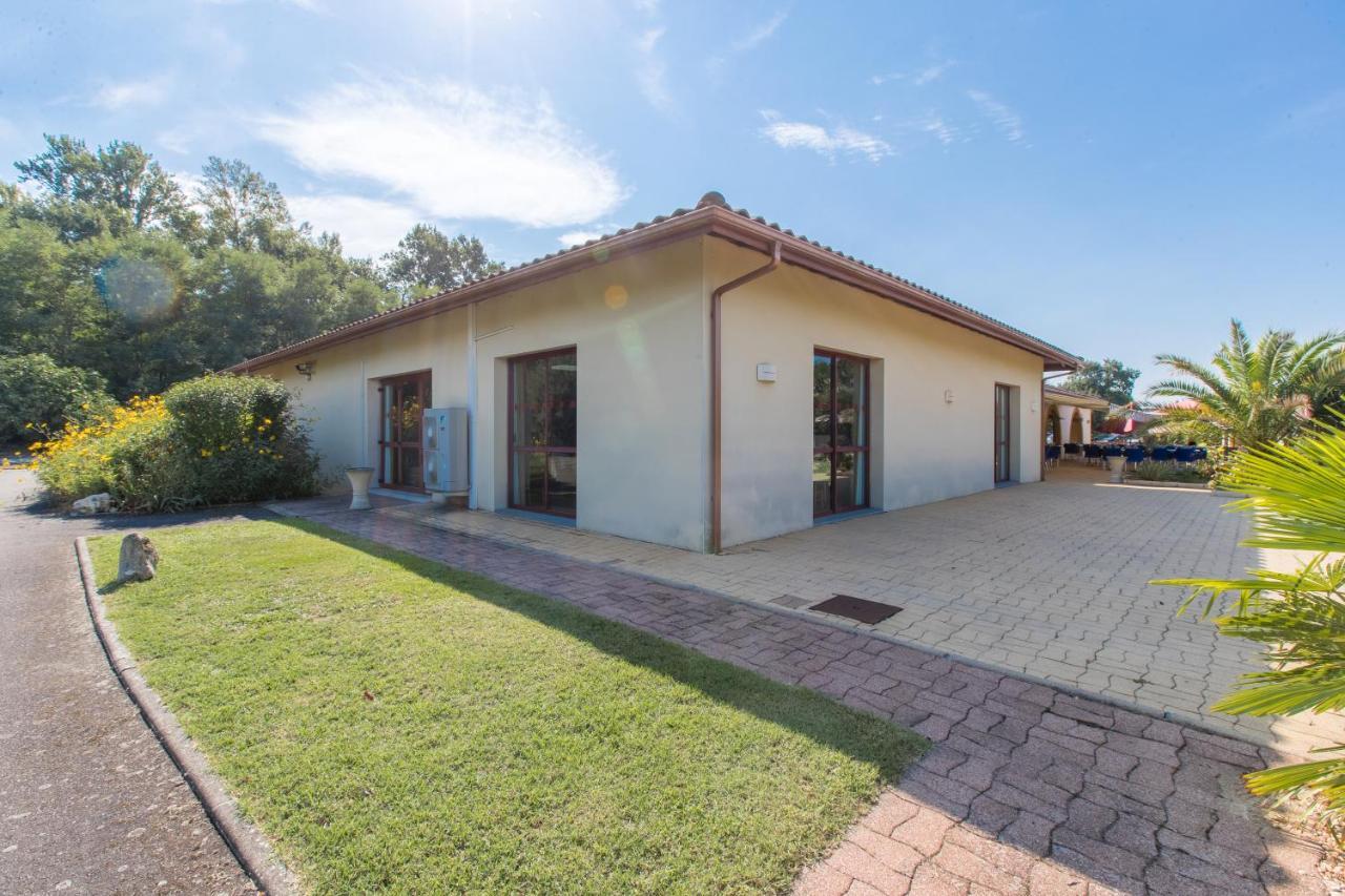 Logis Hotel Restaurant Solenca Nogaro Exterior photo